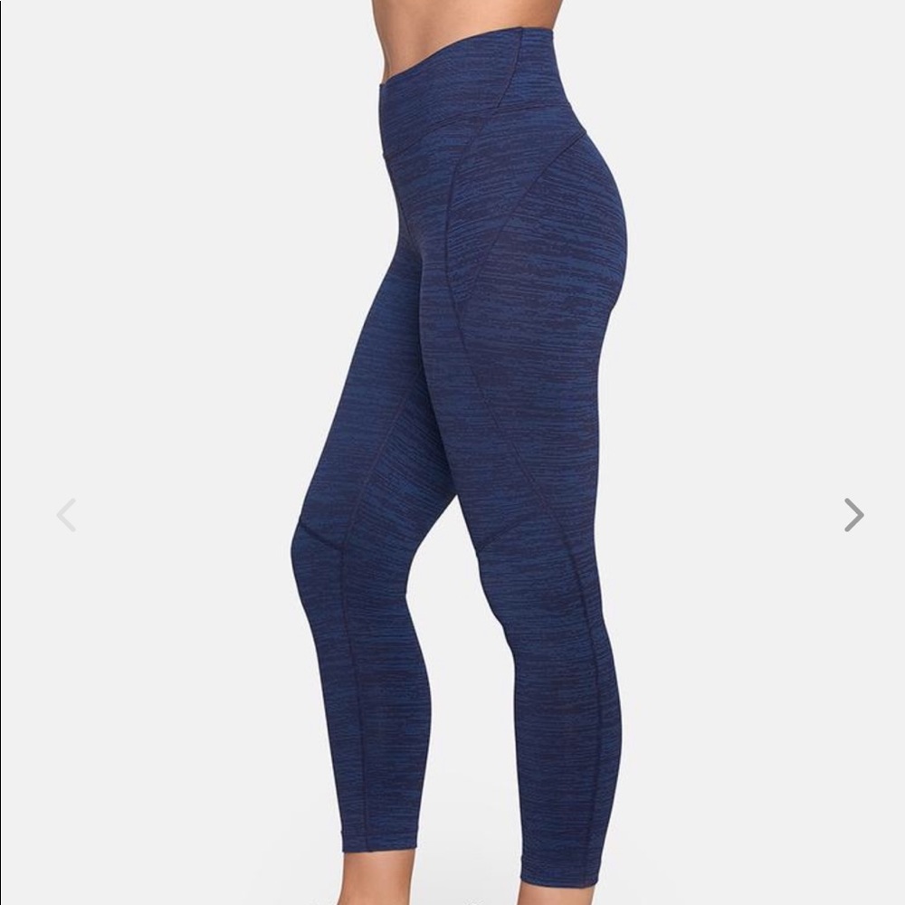 NWOT OUTDOOR VOICES 3/4 Techsweat leggings Baltic